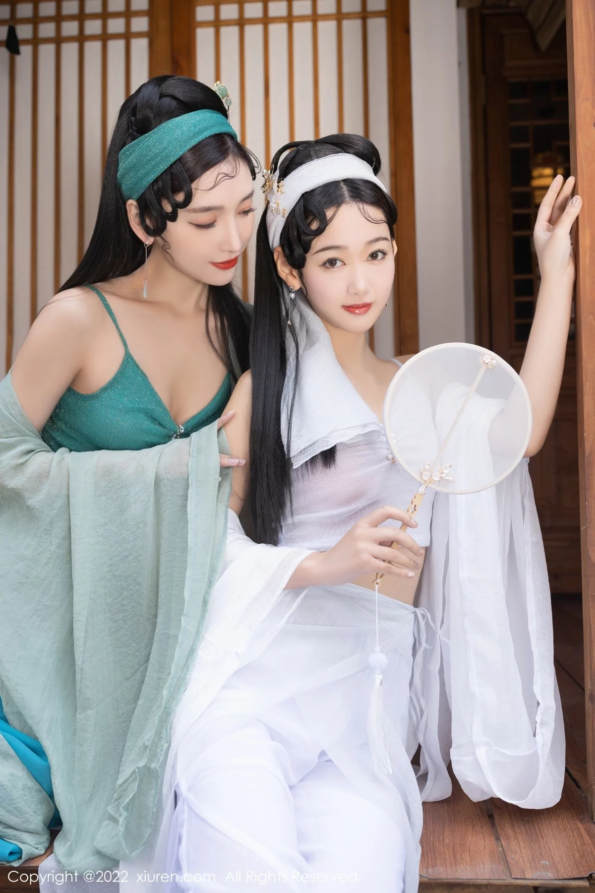 [[XiuRen秀人网]秀人网]No.4952_模特唐安琪＆陆萱萱古装合拍主题性感内衣配无内肉丝诱惑写真92P