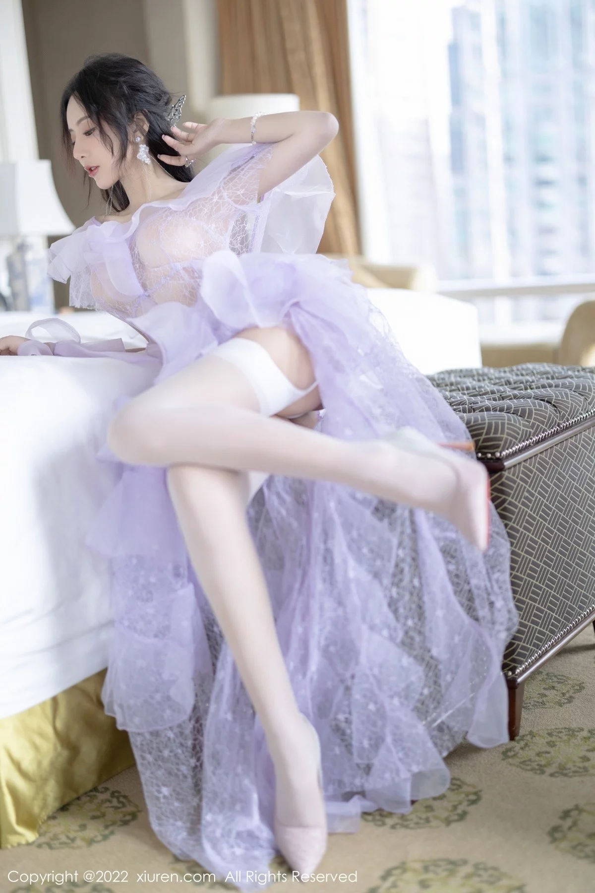 [[XiuRen秀人网]秀人网]No.4949_女神王馨瑶yanni厦门旅拍浅紫色薄纱透视裙秀完美身材诱惑写真101P