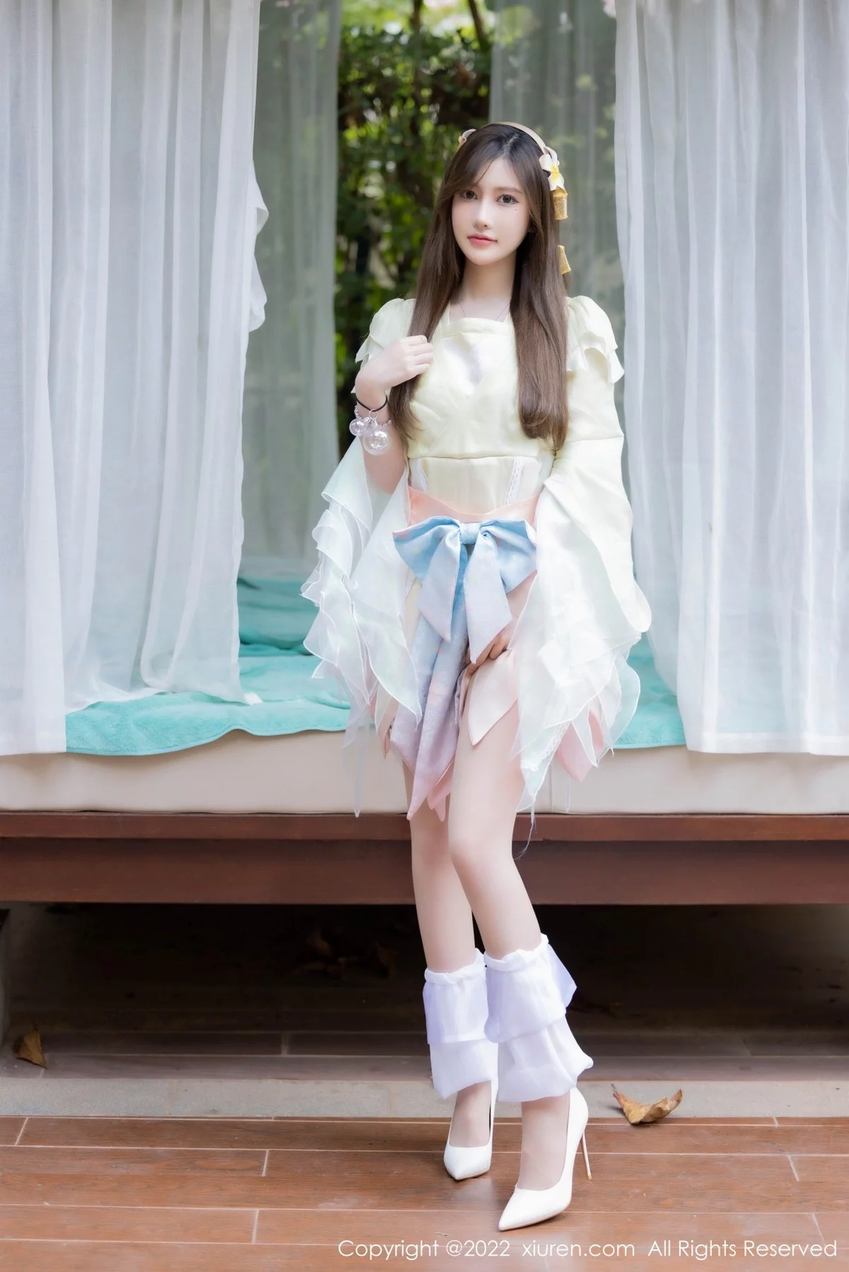 [[XiuRen秀人网]秀人网]No.4948_女神绮里嘉ula珠三角旅拍模特合集性感Cos装扮秀完美身材诱惑写真51P