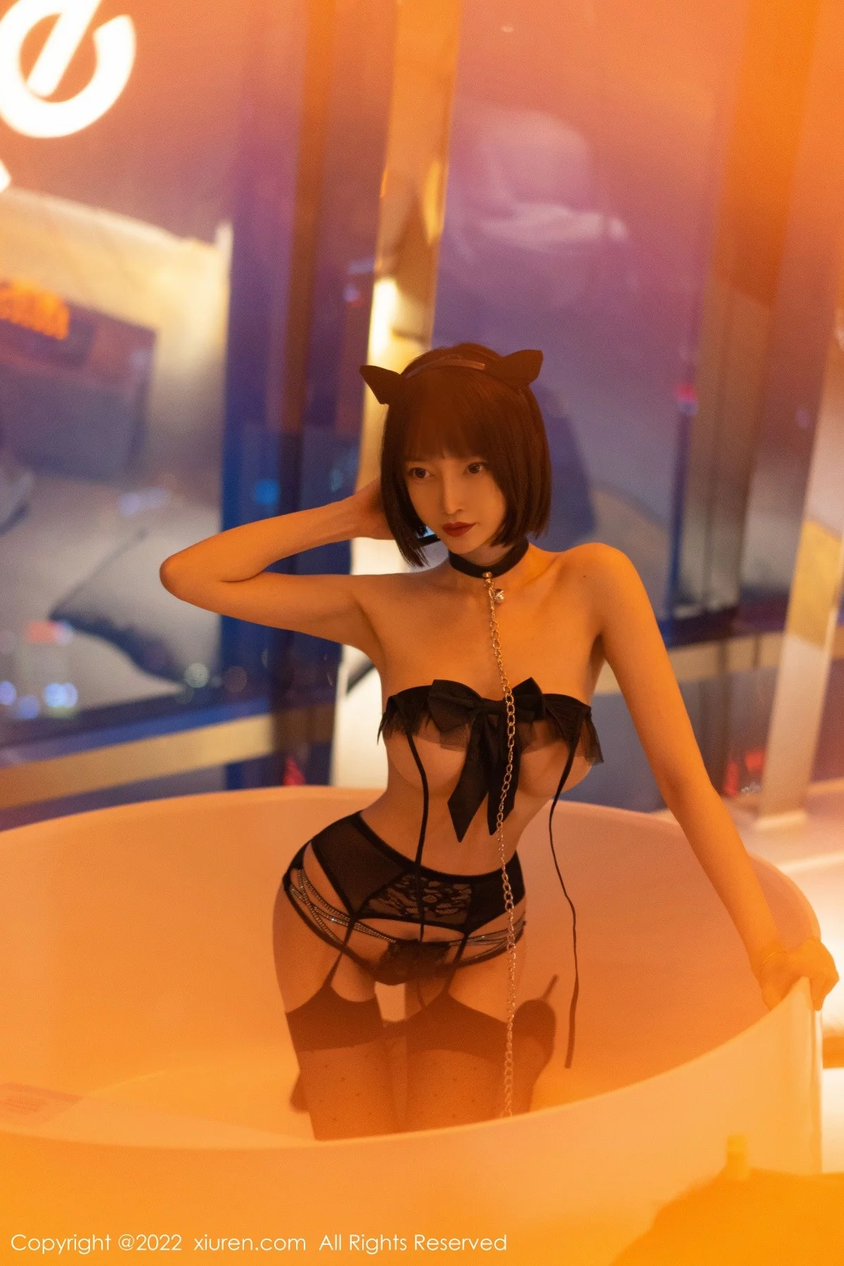 [[XiuRen秀人网]秀人网]No.4956_模特玥儿玥er大理旅拍黑色轻透服饰露性感黑色内衣诱惑写真58P