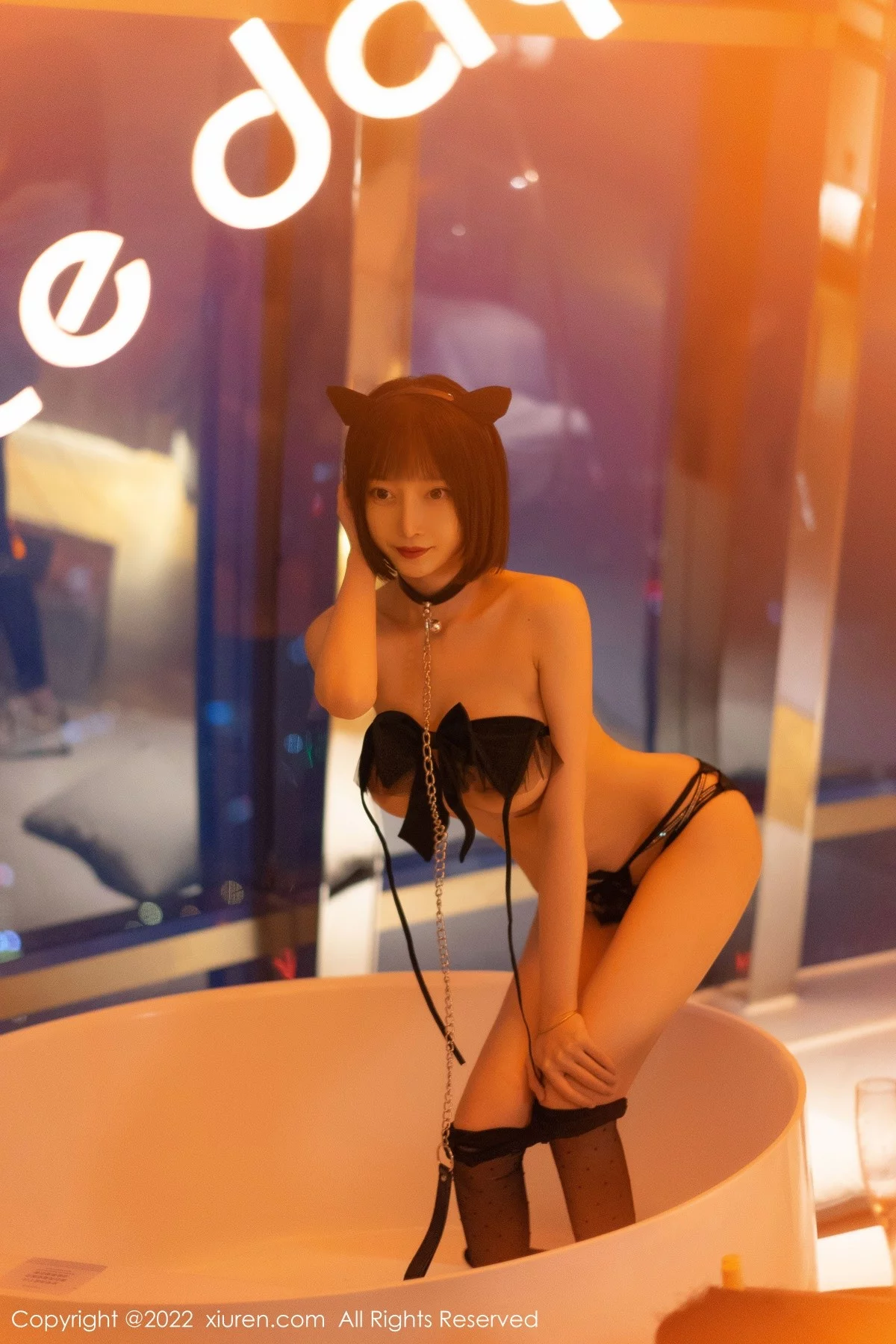 [[XiuRen秀人网]秀人网]No.4956_模特玥儿玥er大理旅拍黑色轻透服饰露性感黑色内衣诱惑写真58P