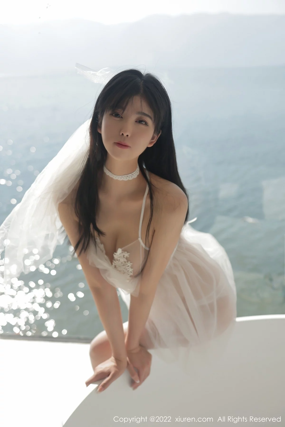 [[XiuRen秀人网]秀人网]No.4964_模特李雅柔182CM大理旅拍白色轻透吊裙配白丝袜迷人诱惑写真59P
