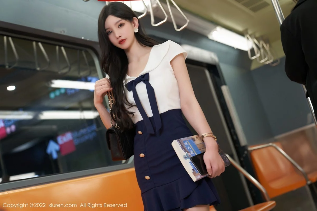 [[XiuRen秀人网]秀人网]No.4979_女神周于希Sally地铁故事主题性感连衣短裙秀美腿迷人诱惑写真80P