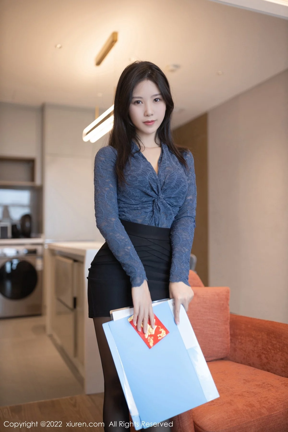 [[XiuRen秀人网]秀人网]No.4975_模特利世蓝色轻透衣配黑短裙半脱露性感内衣超薄黑丝诱惑写真75P