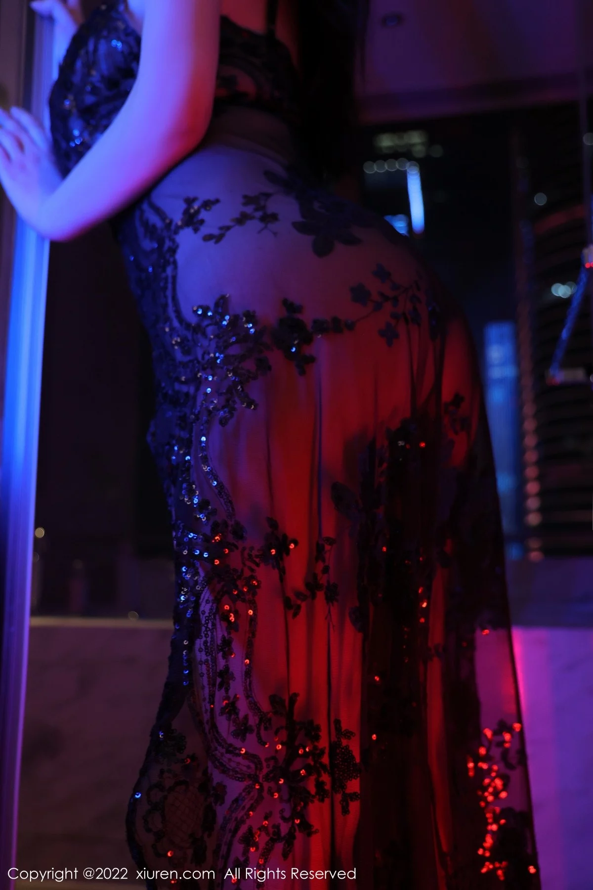 [[XiuRen秀人网]秀人网]No.4982_模特王俪丁小宝贝私房性感黑丝轻透薄纱吊裙秀傲人豪乳诱惑写真49P