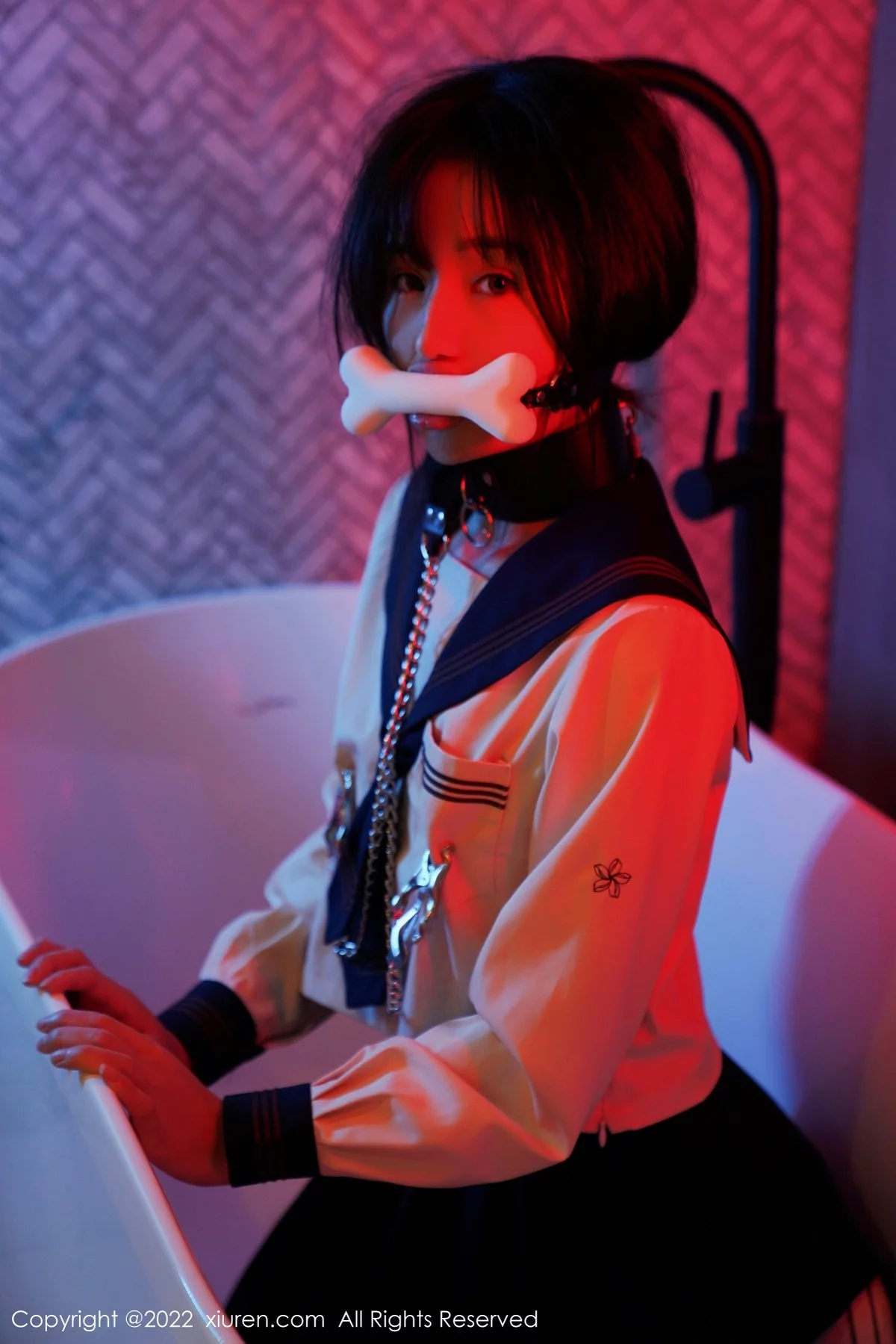 [[XiuRen秀人网]秀人网]No.4986_模特仓井优香Sm主题系列私房性感JK制服秀完美身材诱惑写真63P