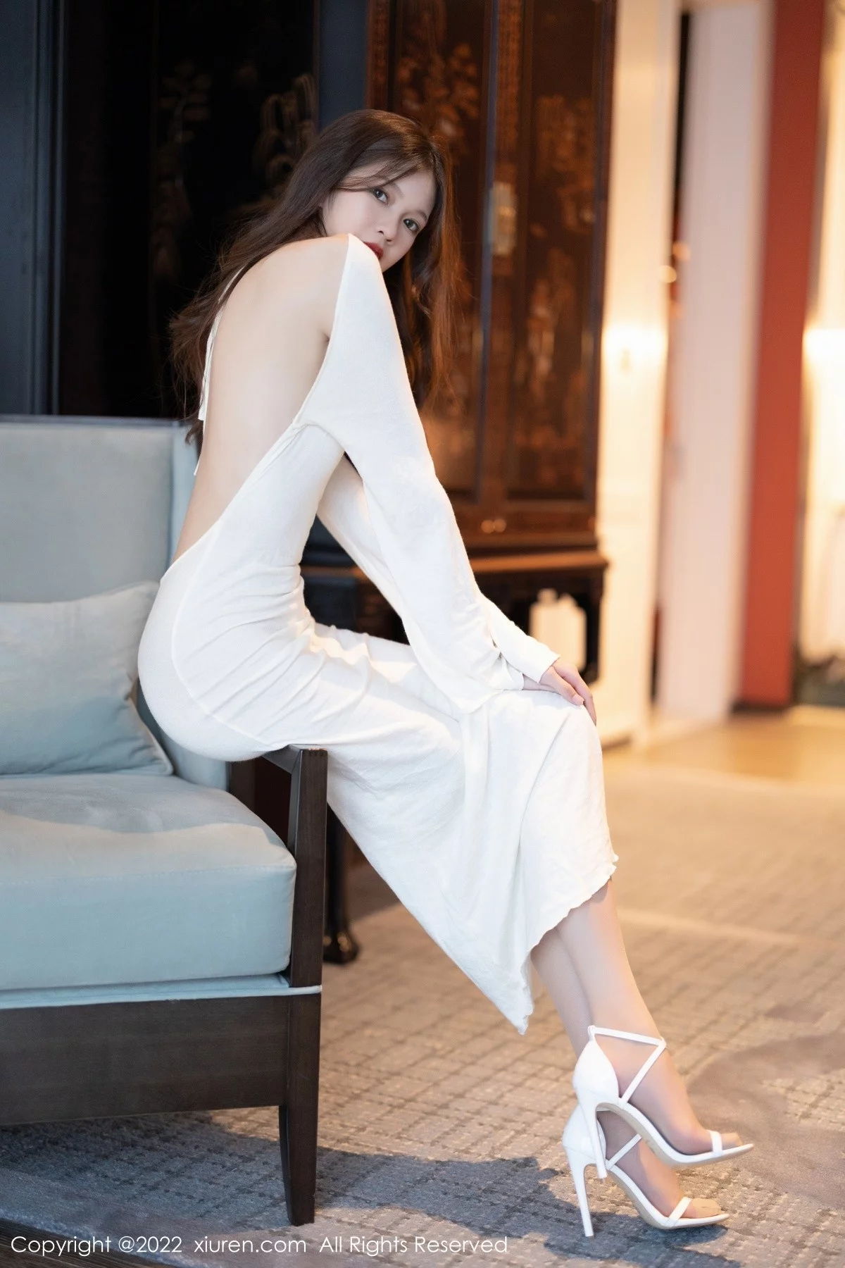 [[XiuRen秀人网]秀人网]No.4993_模特程程程厦门旅拍简约白色轻透连衣长裙配超薄肉丝诱惑写真75P