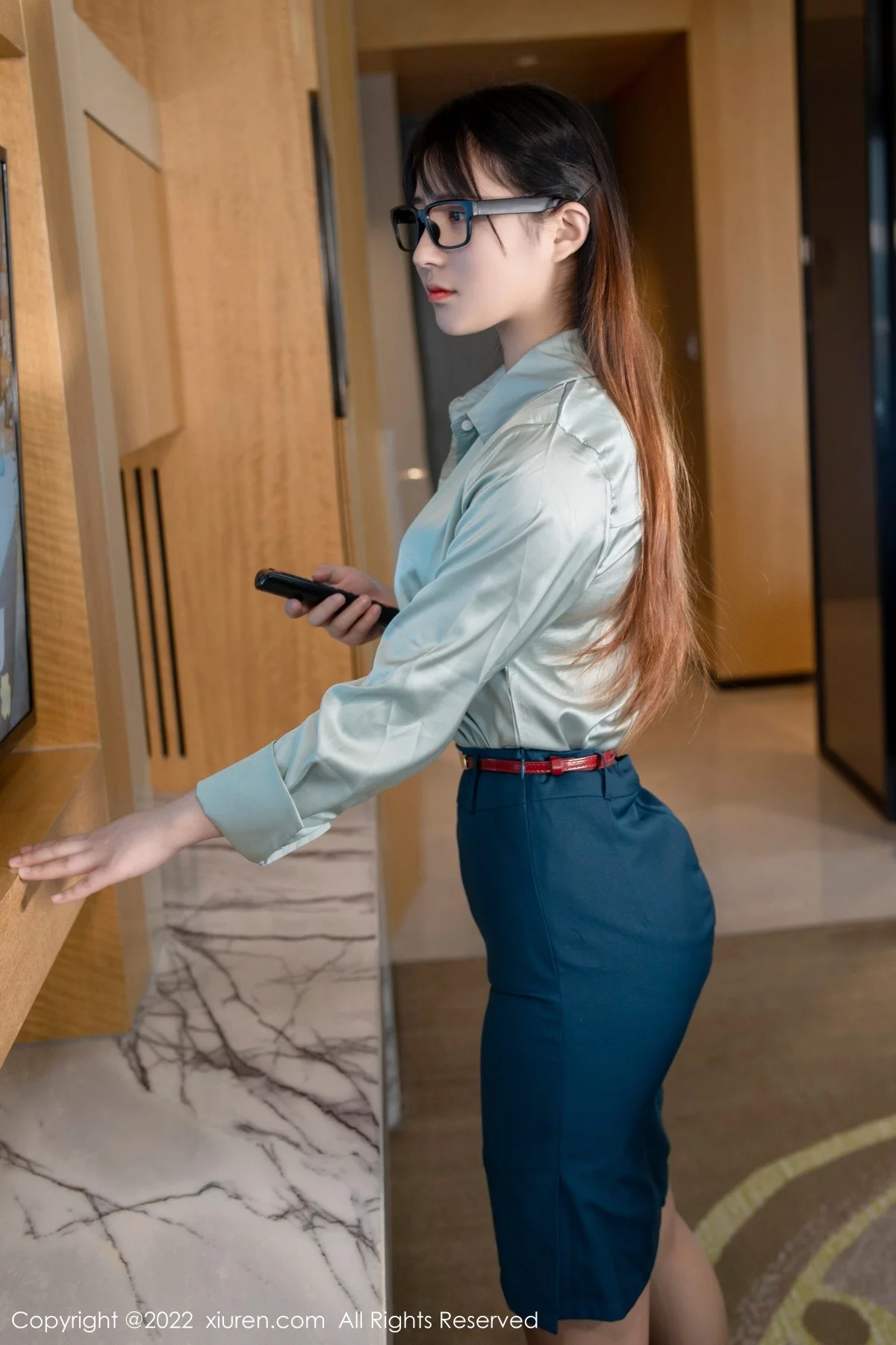 [[XiuRen秀人网]秀人网]No.4996_模特久久Aimee私房半脱露性感内衣超薄肉丝秀豪乳翘臀诱惑写真62P