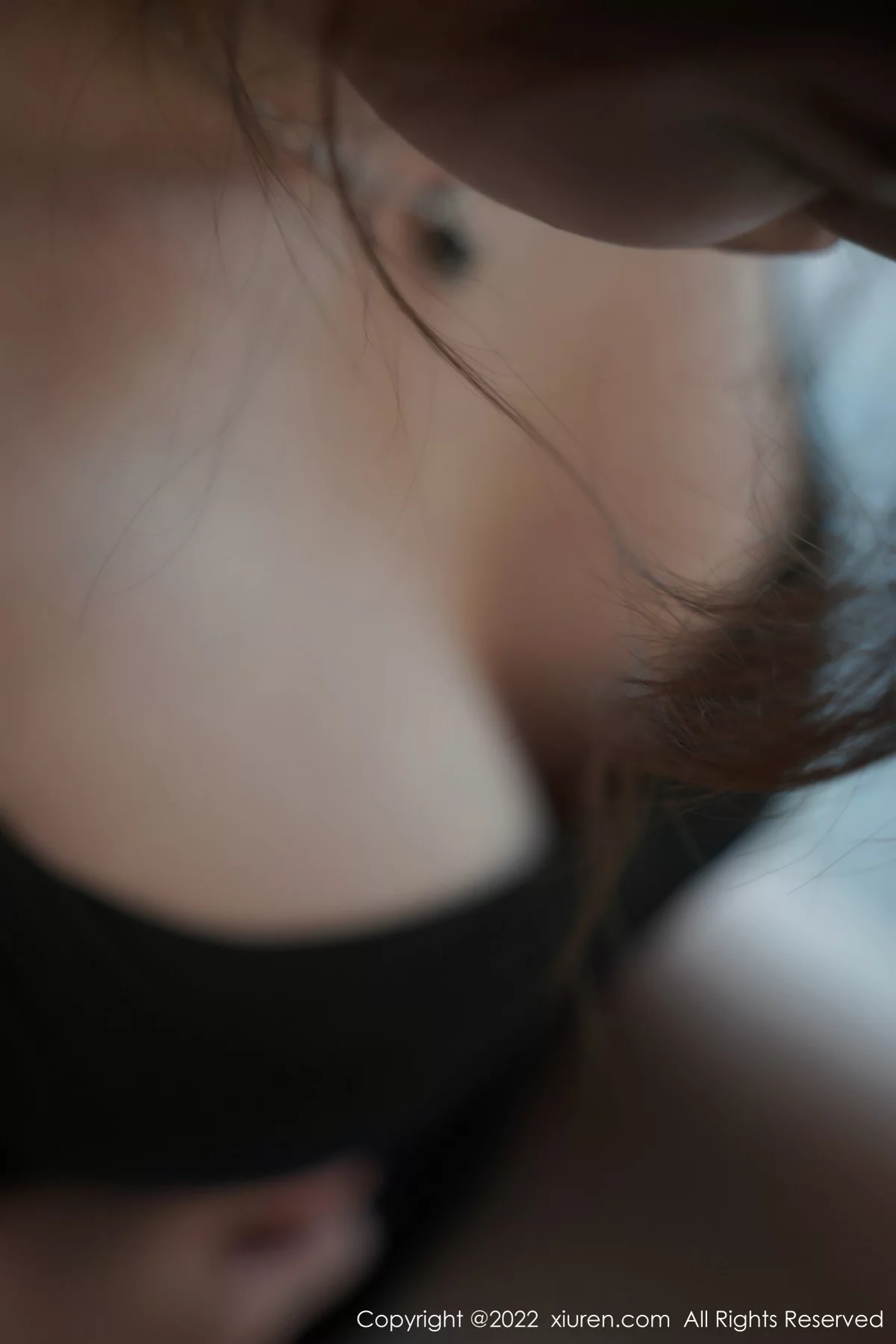 [[XiuRen秀人网]秀人网]No.4885_模特白茹雪私房脱白色OL套装露黑色内衣原色丝袜极致魅惑写真71P