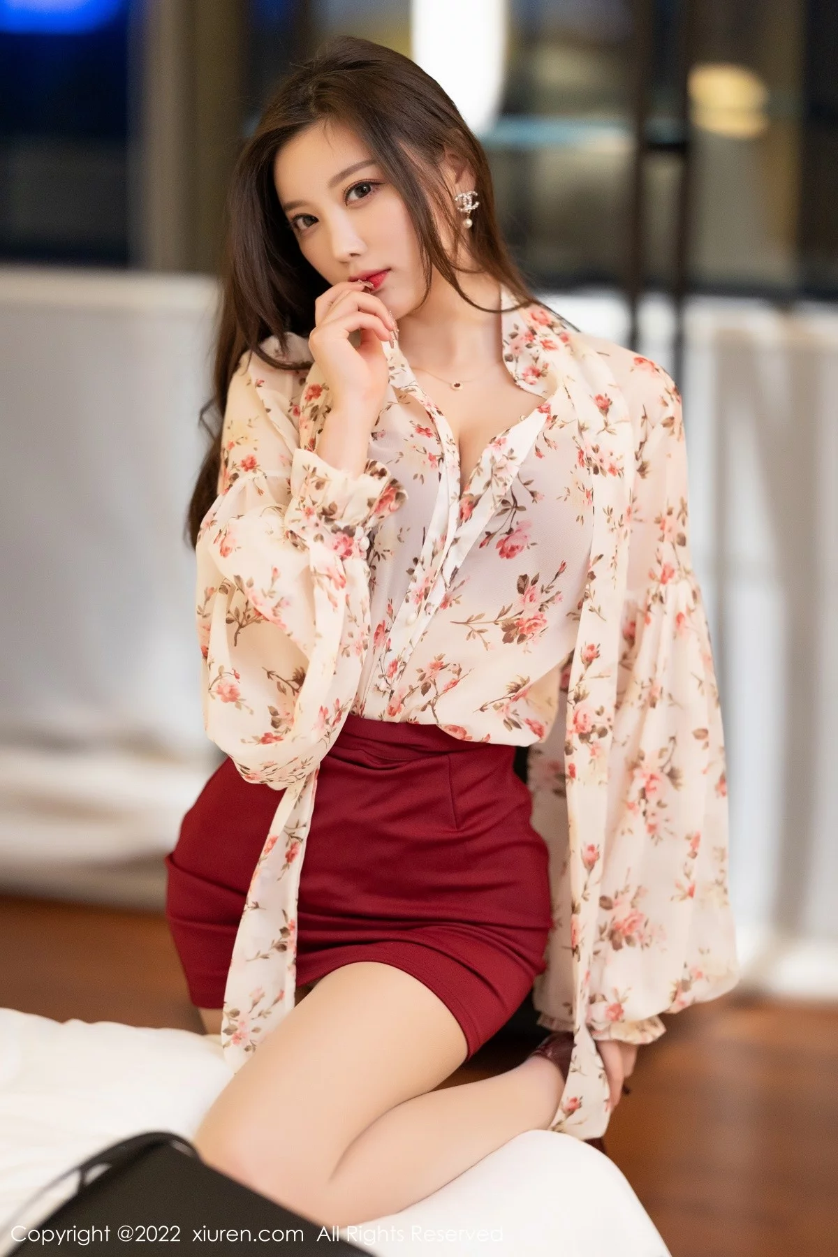 [[XiuRen秀人网]秀人网]No.4892_女神杨晨晨Yome半脱露性感红色内衣配原色丝袜完美诱惑写真76P