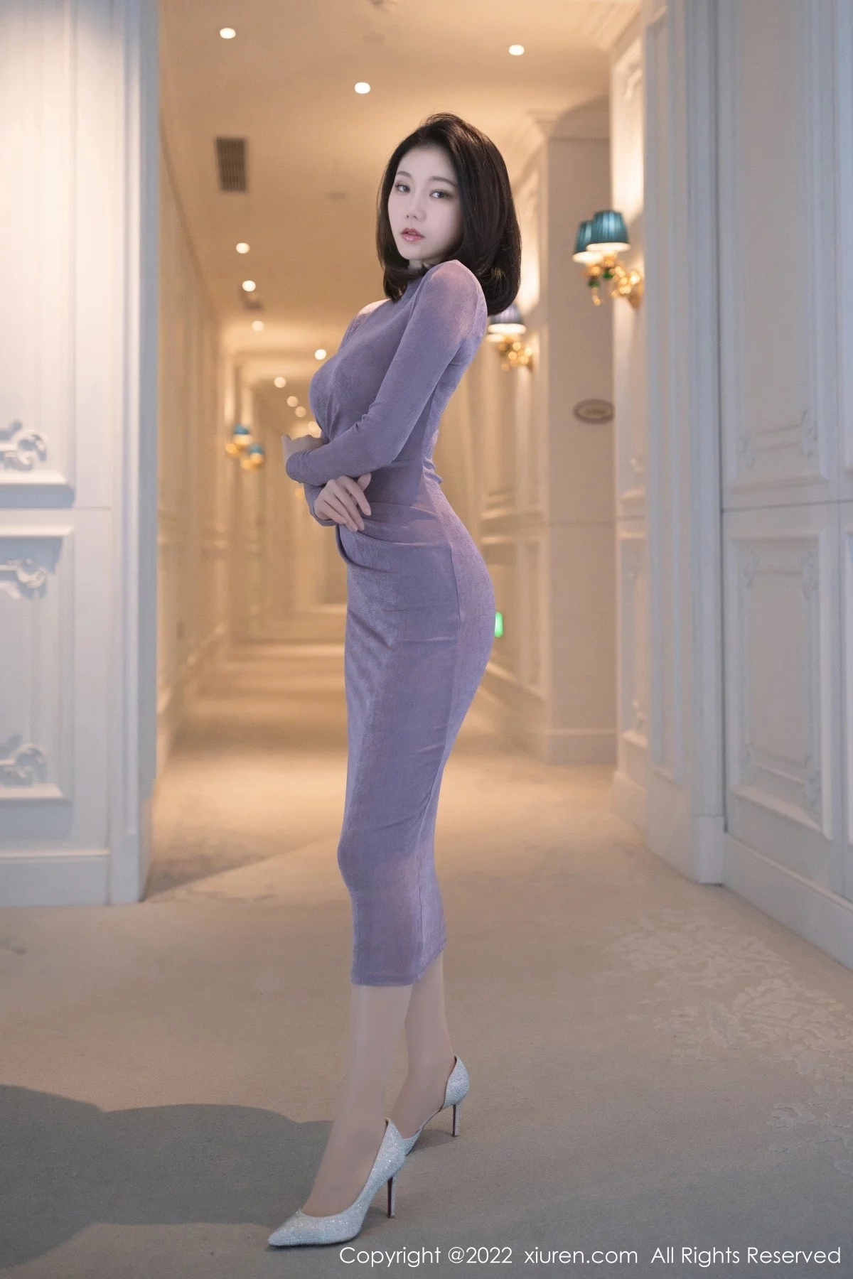 [[XiuRen秀人网]秀人网]No.4890_模特安然anran珠三角旅拍性感紫色蕾丝内衣配超薄肉丝诱惑写真80P