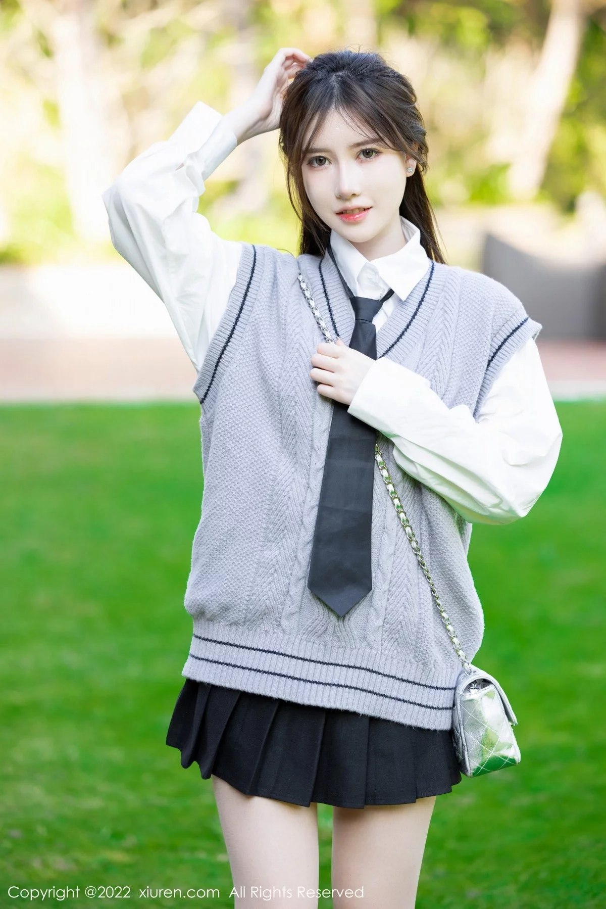 [[XiuRen秀人网]秀人网]No.4896_模特美桃酱珠三角旅拍户外文艺青年装扮私房蕾丝内衣诱惑写真52P