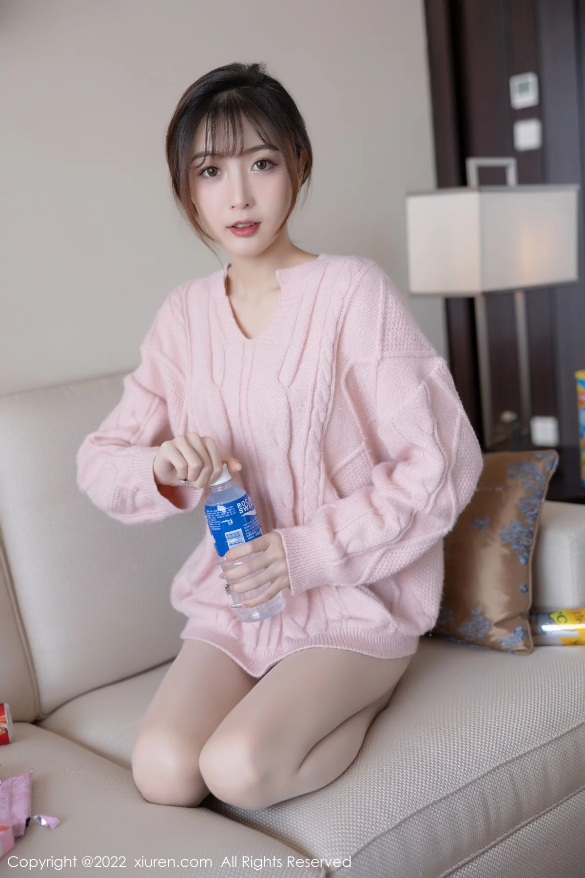 [[XiuRen秀人网]秀人网]No.4902_模特林星阑脱粉色长袖毛衣露蓝色蕾丝内衣配原色丝袜诱惑写真76P
