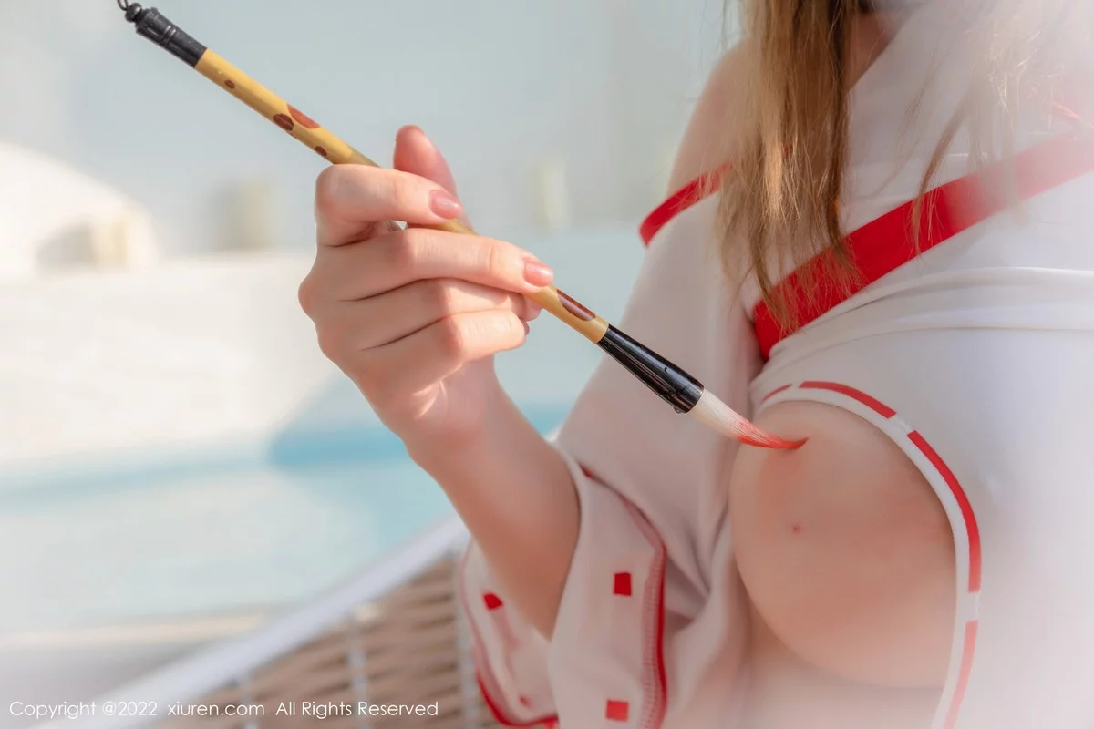 [[XiuRen秀人网]秀人网]No.5072_女神王雨纯大理旅拍私房性感白色连体衣秀豪乳翘臀撩人诱惑写真86P