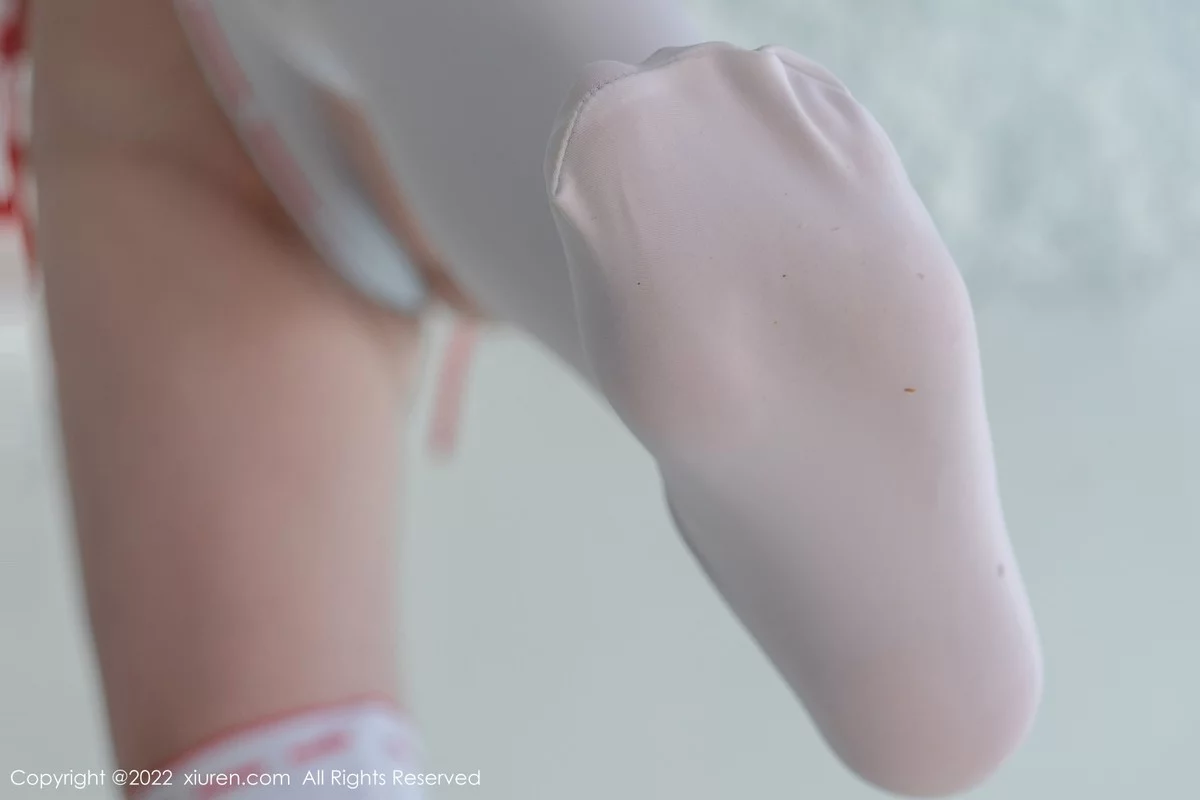 [[XiuRen秀人网]秀人网]No.5072_女神王雨纯大理旅拍私房性感白色连体衣秀豪乳翘臀撩人诱惑写真86P