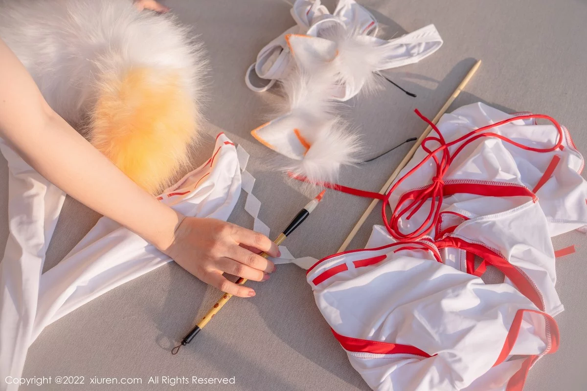 [[XiuRen秀人网]秀人网]No.5072_女神王雨纯大理旅拍私房性感白色连体衣秀豪乳翘臀撩人诱惑写真86P