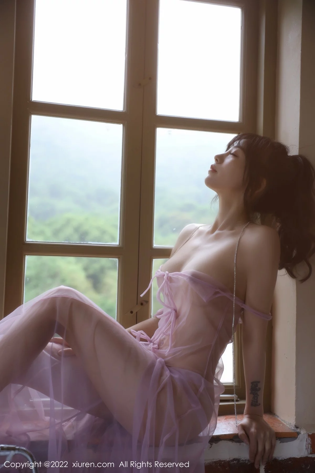 [[XiuRen秀人网]秀人网]No.5085_模特佘贝拉bella杭州旅拍紫色轻透薄纱透视秀蕾丝内衣诱惑写真73P