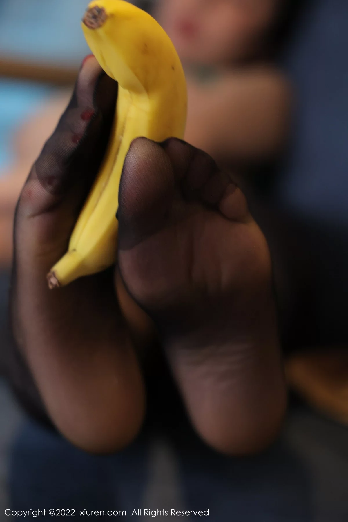 [[XiuRen秀人网]秀人网]No.5089_模特田冰冰性感暗绿色收身衣配超薄黑丝秀丰满身材撩人诱惑写真41P