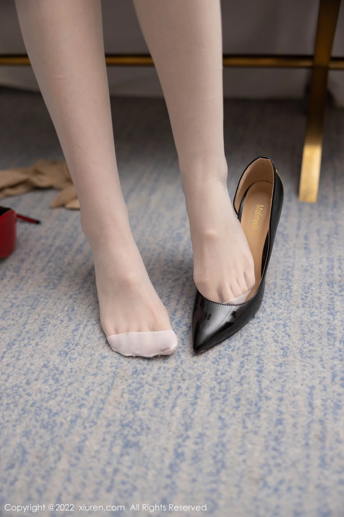 [[XiuRen秀人网]秀人网]No.5032_模特美桃酱海南心愿旅拍性感粉色内衣配魅惑黑丝撩人诱惑写真91P