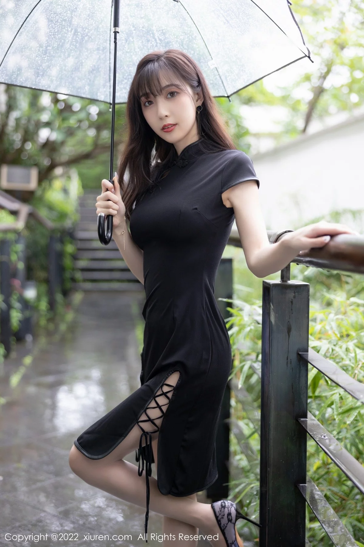 [[XiuRen秀人网]秀人网]No.5119_模特林星阑性感黑色短款旗袍配超薄肉丝半脱秀苗条身材诱惑写真71P