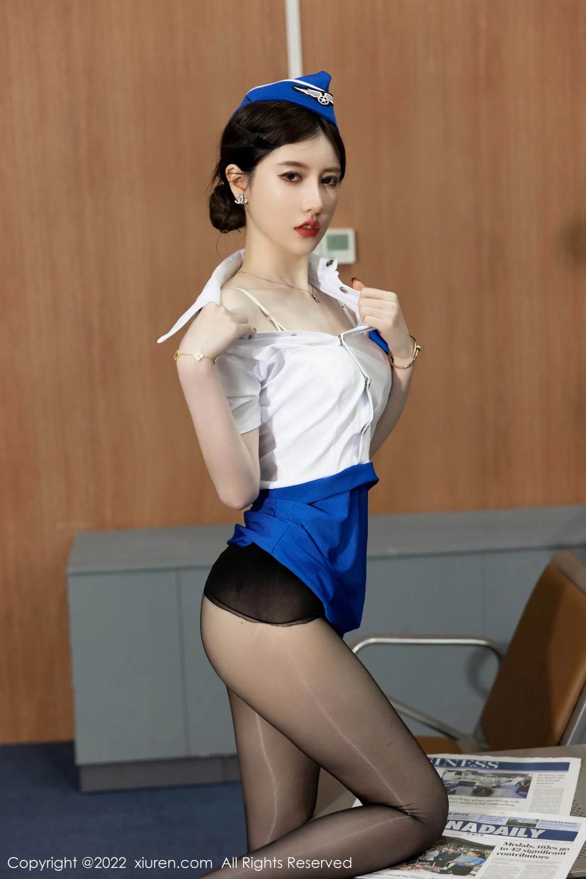 [[XiuRen秀人网]秀人网]No.5125_模特美桃酱海南心愿旅拍制服主题白色内衣配超薄黑丝诱惑写真75P