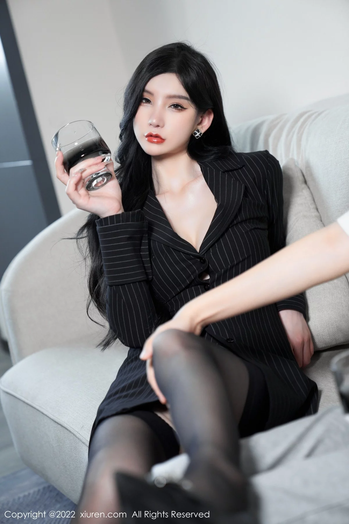 [[XiuRen秀人网]秀人网]No.5133_女神周于希Sally心愿旅拍私房黑色情趣薄纱秀豪乳撩人诱惑写真83P