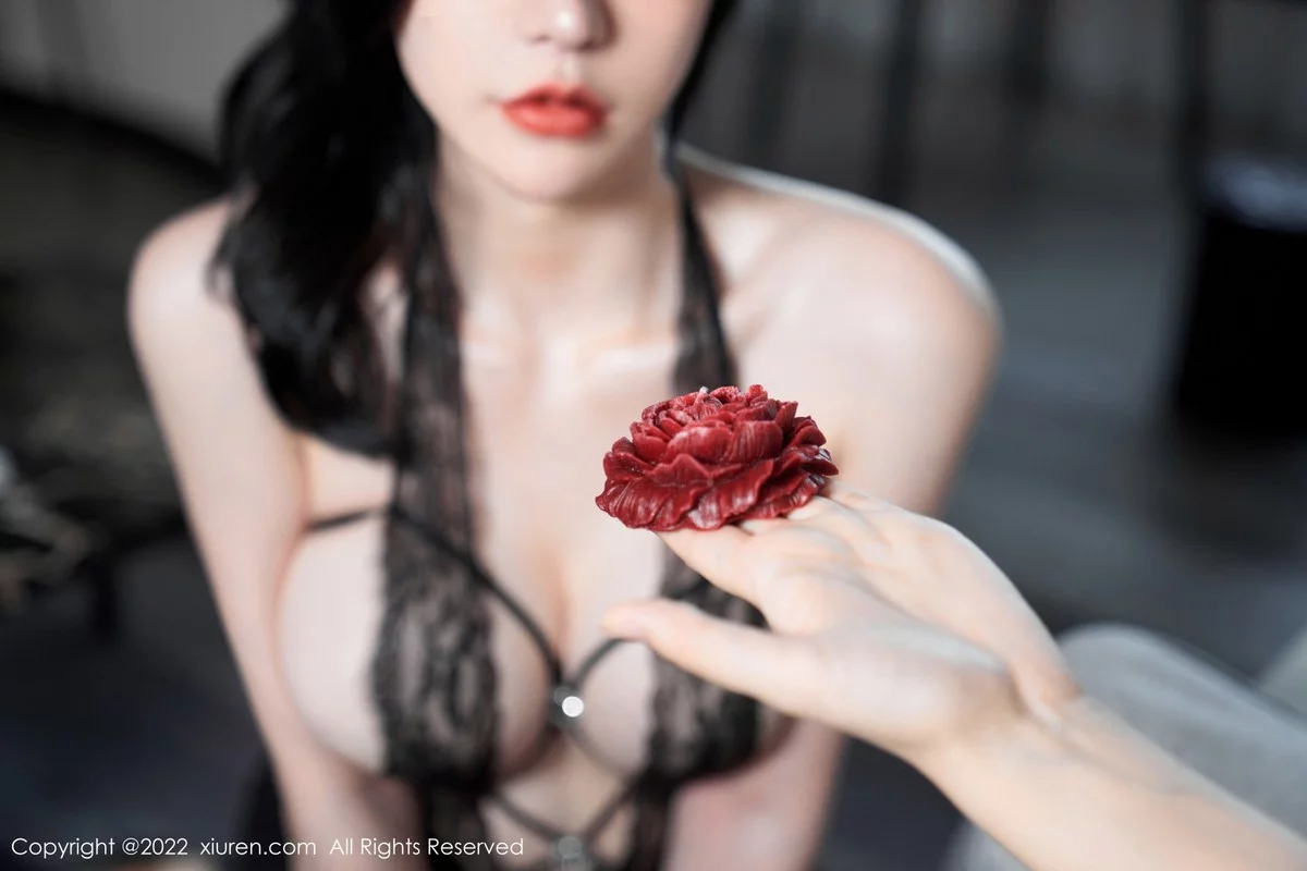 [[XiuRen秀人网]秀人网]No.5133_女神周于希Sally心愿旅拍私房黑色情趣薄纱秀豪乳撩人诱惑写真83P