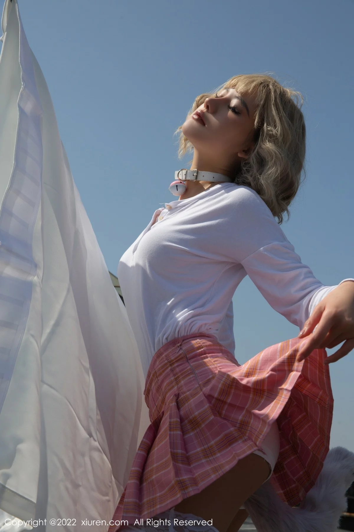 [[XiuRen秀人网]秀人网]No.5127_模特就是阿朱啊云南旅拍性感服饰半脱露白色内衣完美诱惑写真81P