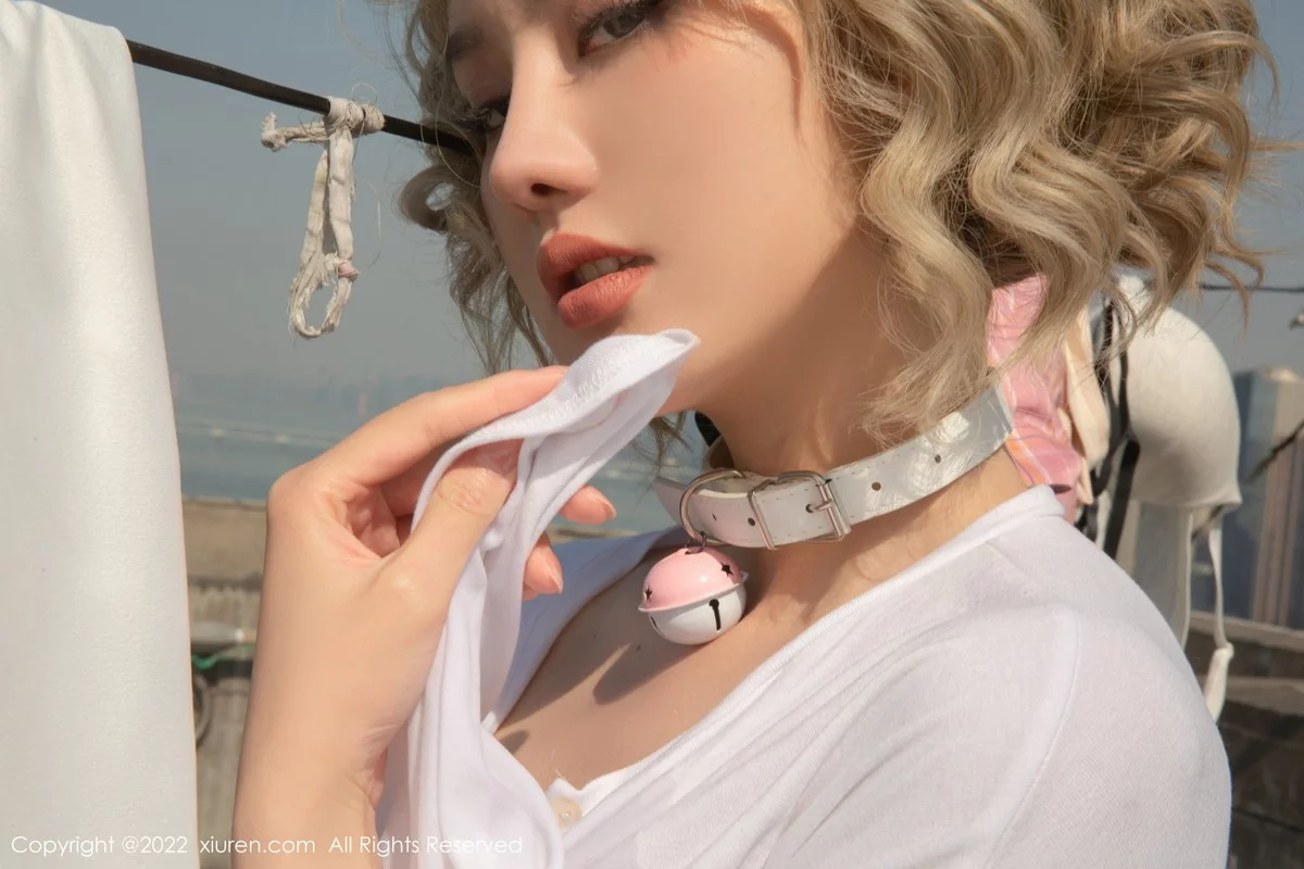 [[XiuRen秀人网]秀人网]No.5127_模特就是阿朱啊云南旅拍性感服饰半脱露白色内衣完美诱惑写真81P