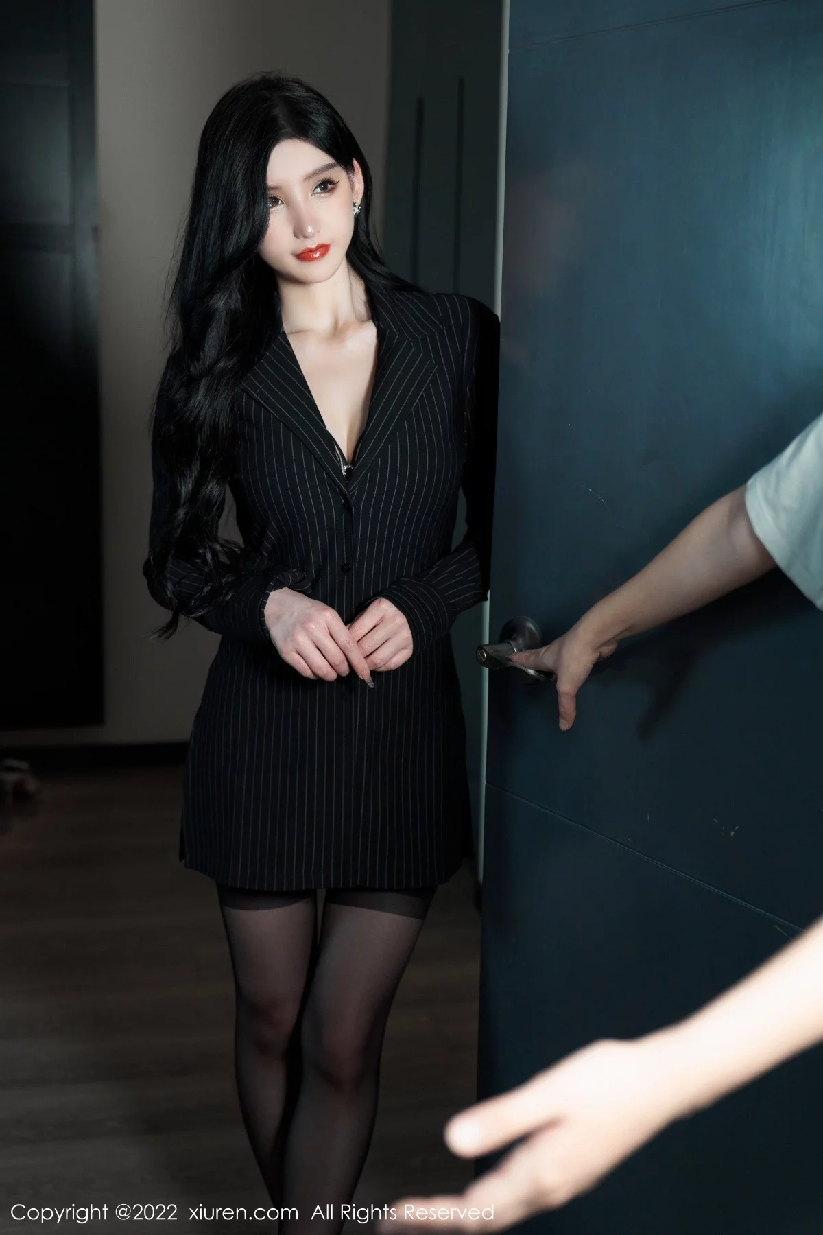 [[XiuRen秀人网]秀人网]No.5133_女神周于希Sally心愿旅拍私房黑色情趣薄纱秀豪乳撩人诱惑写真83P