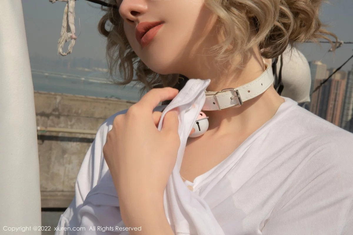 [[XiuRen秀人网]秀人网]No.5127_模特就是阿朱啊云南旅拍性感服饰半脱露白色内衣完美诱惑写真81P