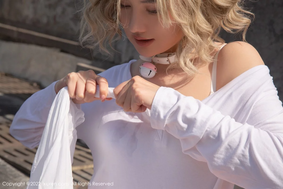 [[XiuRen秀人网]秀人网]No.5127_模特就是阿朱啊云南旅拍性感服饰半脱露白色内衣完美诱惑写真81P