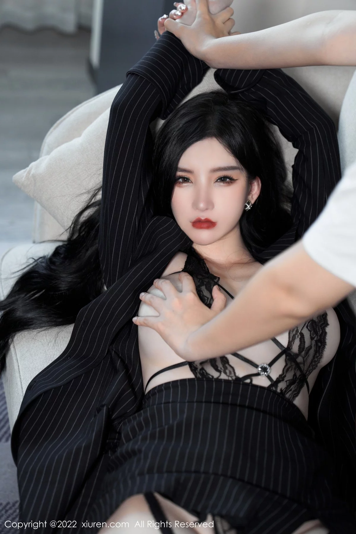 [[XiuRen秀人网]秀人网]No.5133_女神周于希Sally心愿旅拍私房黑色情趣薄纱秀豪乳撩人诱惑写真83P