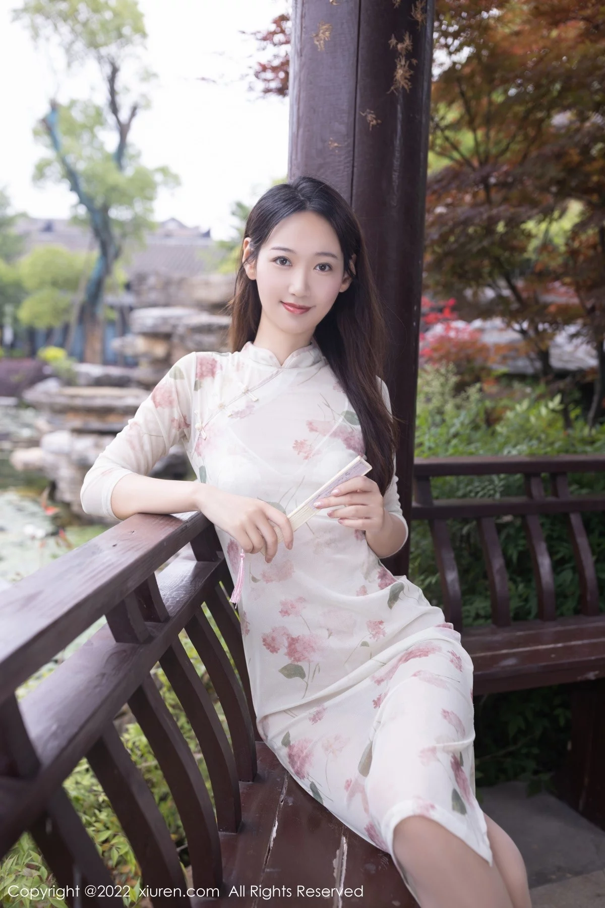 [[XiuRen秀人网]秀人网]No.5139_模特唐安琪广州-云南旅拍半脱白色轻透旗袍露性感内衣诱惑写真82P