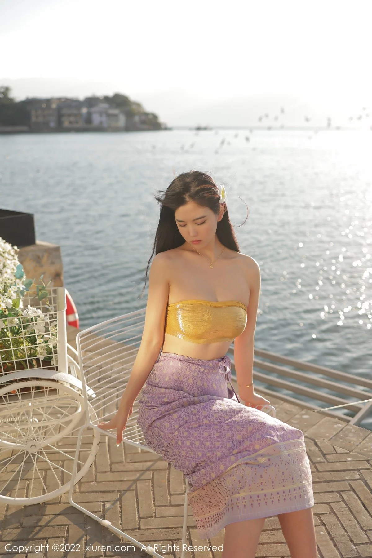 [[XiuRen秀人网]秀人网]No.5135_模特李雅柔大理旅拍洱海场景黄色抹胸服饰秀高挑身材诱惑写真67P