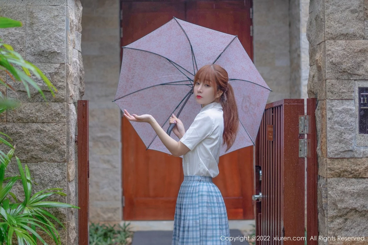 [[XiuRen秀人网]秀人网]No.5137_女神王雨纯性感白T配蓝灰色格子裙原色丝袜秀曼妙身材诱惑写真46P