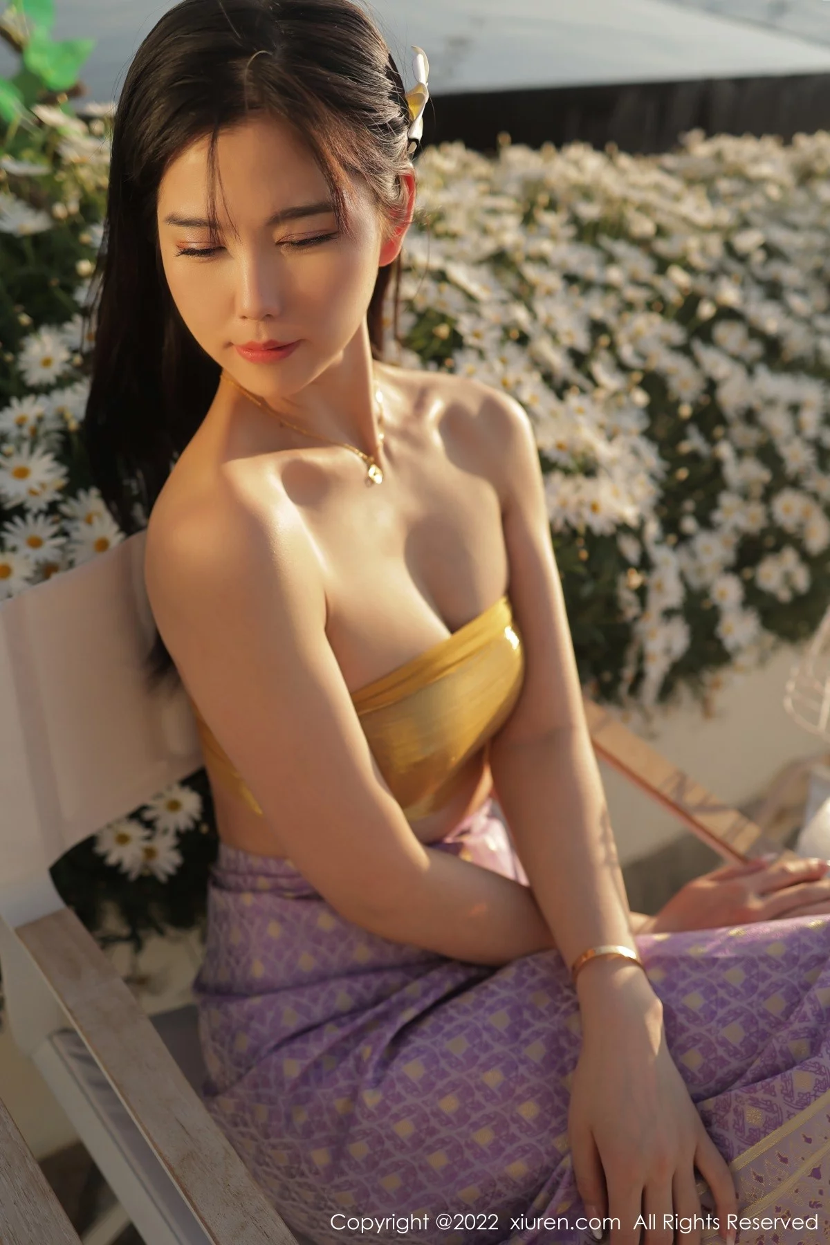 [[XiuRen秀人网]秀人网]No.5135_模特李雅柔大理旅拍洱海场景黄色抹胸服饰秀高挑身材诱惑写真67P