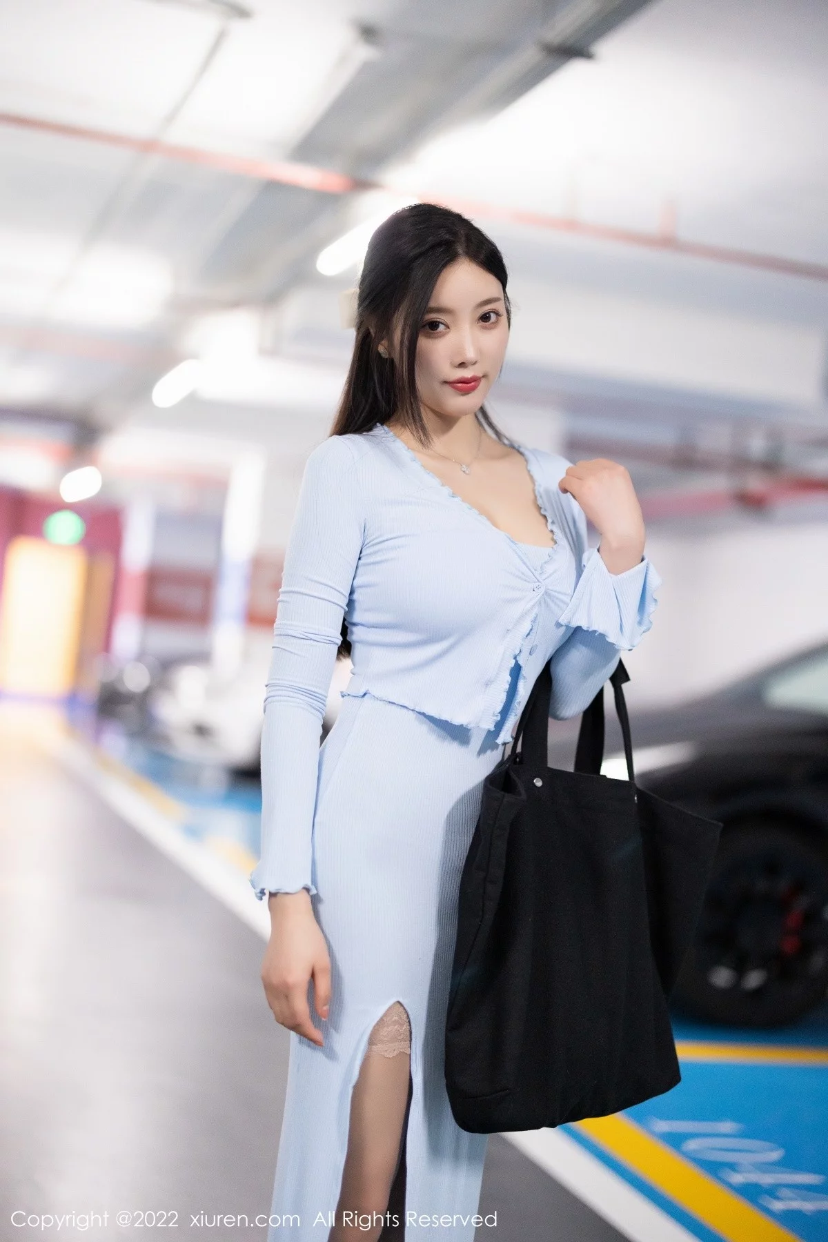 [[XiuRen秀人网]秀人网]No.5144_女神杨晨晨Yome都市丽人系列淡蓝长裙配蕾丝袜完美诱惑写真101P