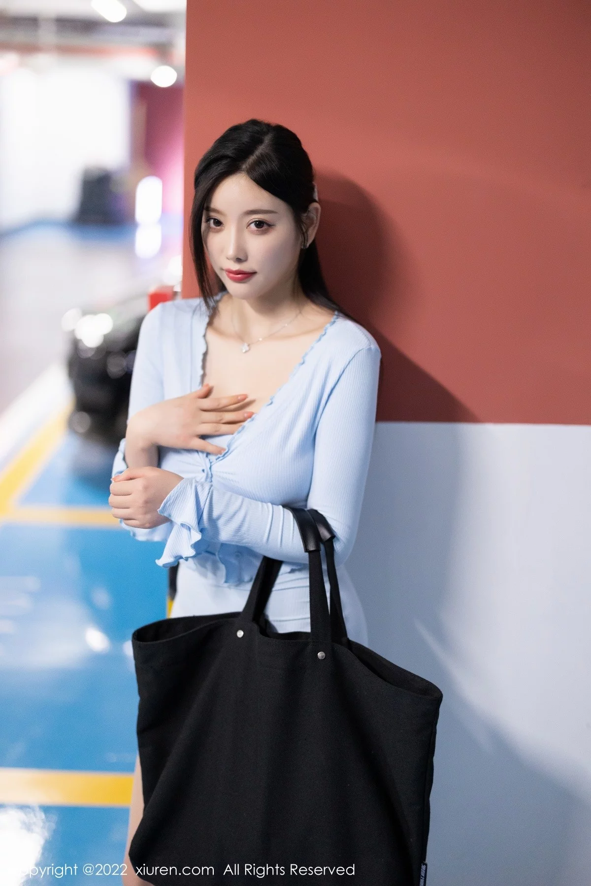 [[XiuRen秀人网]秀人网]No.5144_女神杨晨晨Yome都市丽人系列淡蓝长裙配蕾丝袜完美诱惑写真101P