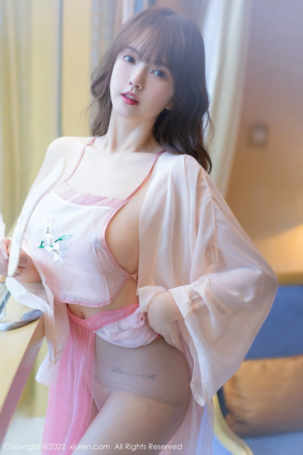 [[XiuRen秀人网]秀人网]No.5148_模特张思允Nice私房浅色轻透古装服饰半脱秀完美身材诱惑写真47P