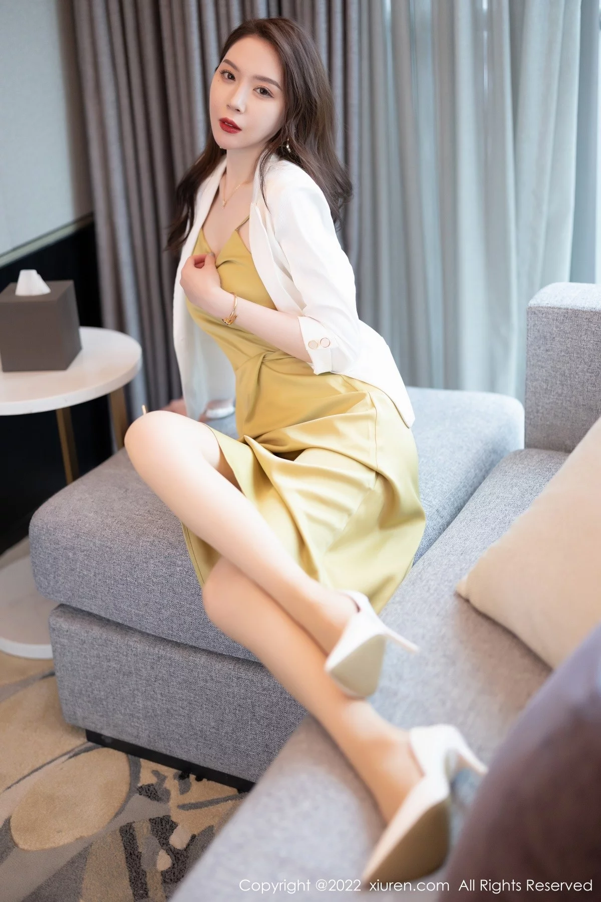 [[XiuRen秀人网]秀人网]No.5147_模特梦心玥佛山心愿旅拍脱吊带裙露黄色内衣超薄肉丝诱惑写真82P