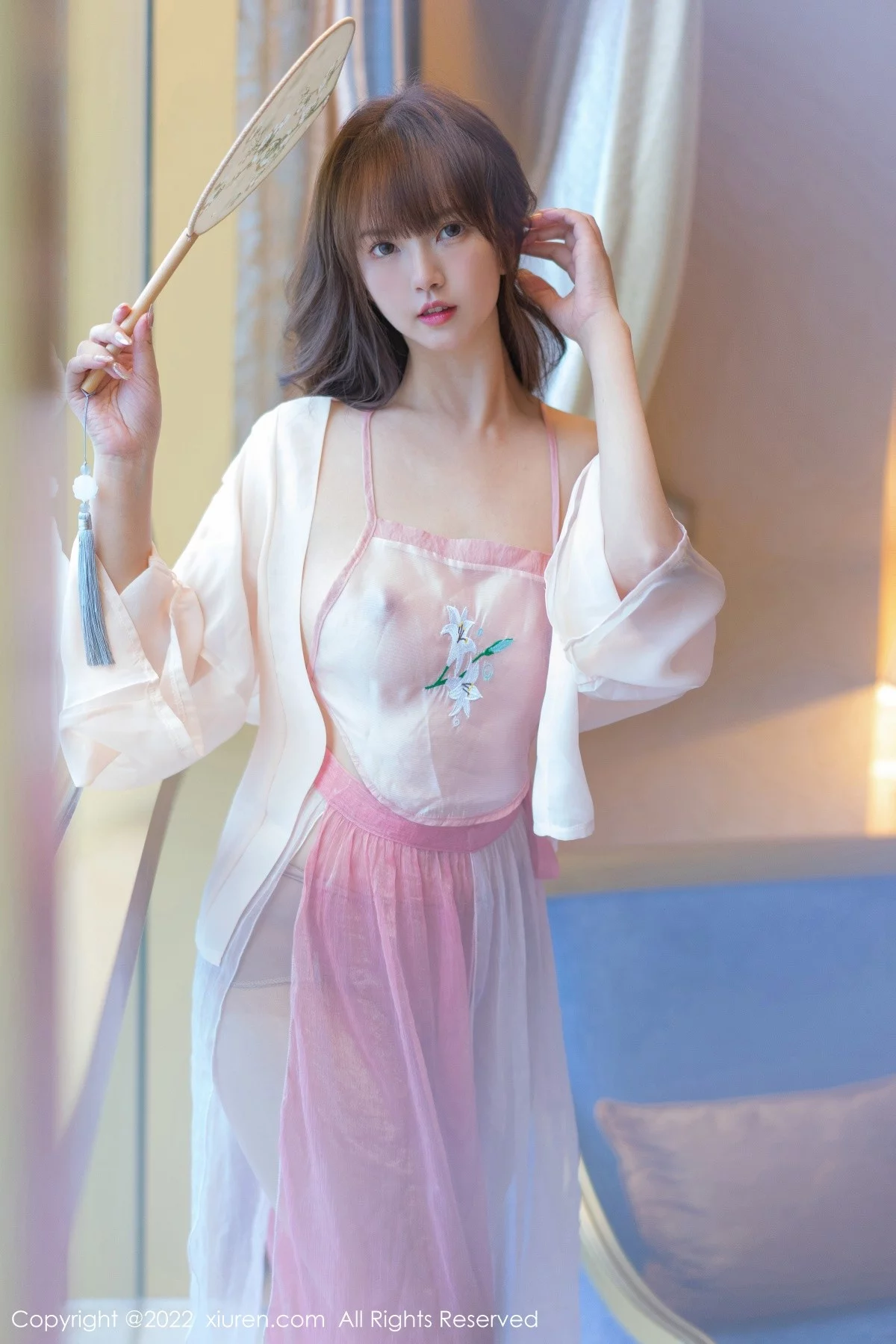 [[XiuRen秀人网]秀人网]No.5148_模特张思允Nice私房浅色轻透古装服饰半脱秀完美身材诱惑写真47P