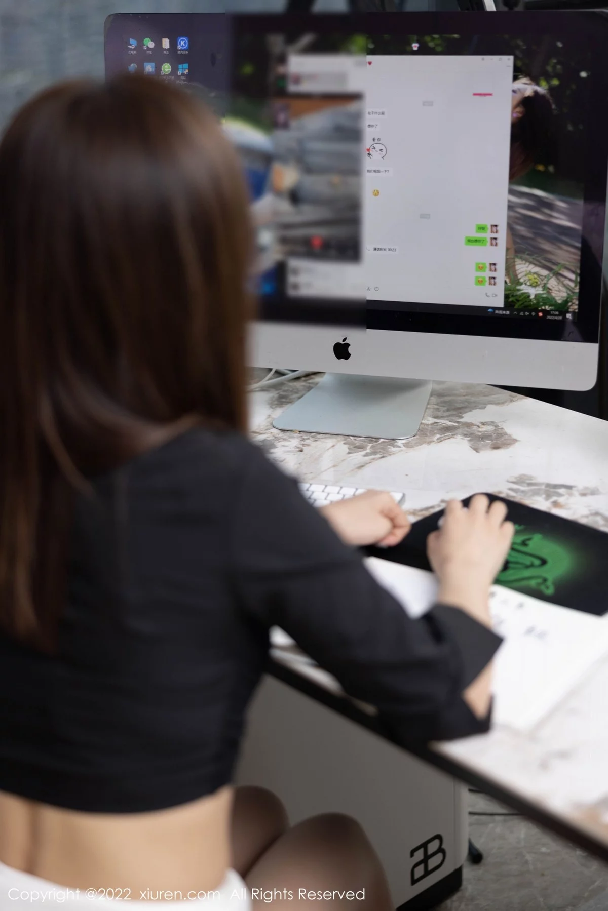 [[XiuRen秀人网]秀人网]No.5160_女神绮里嘉ula海南心愿旅拍半脱露黑色内衣配超薄肉丝诱惑写真81P