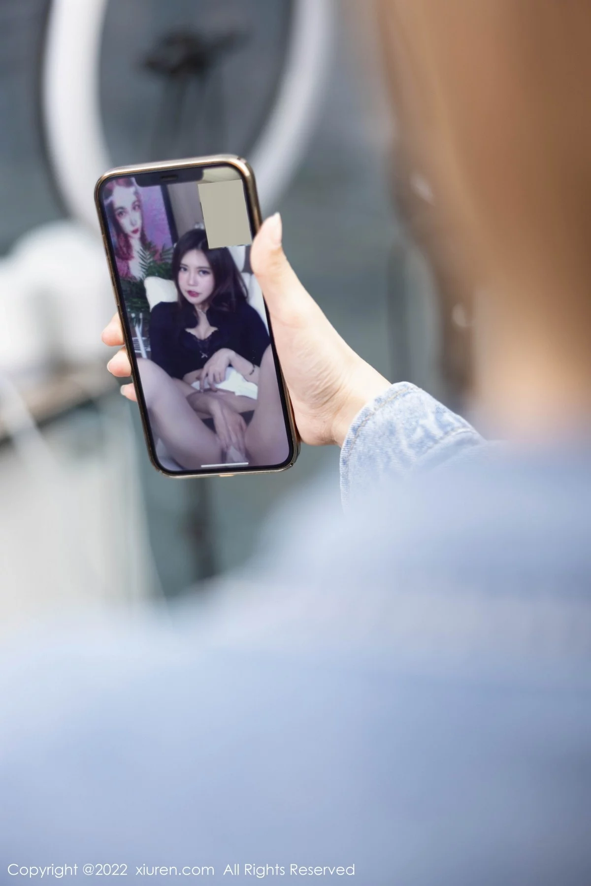 [[XiuRen秀人网]秀人网]No.5160_女神绮里嘉ula海南心愿旅拍半脱露黑色内衣配超薄肉丝诱惑写真81P