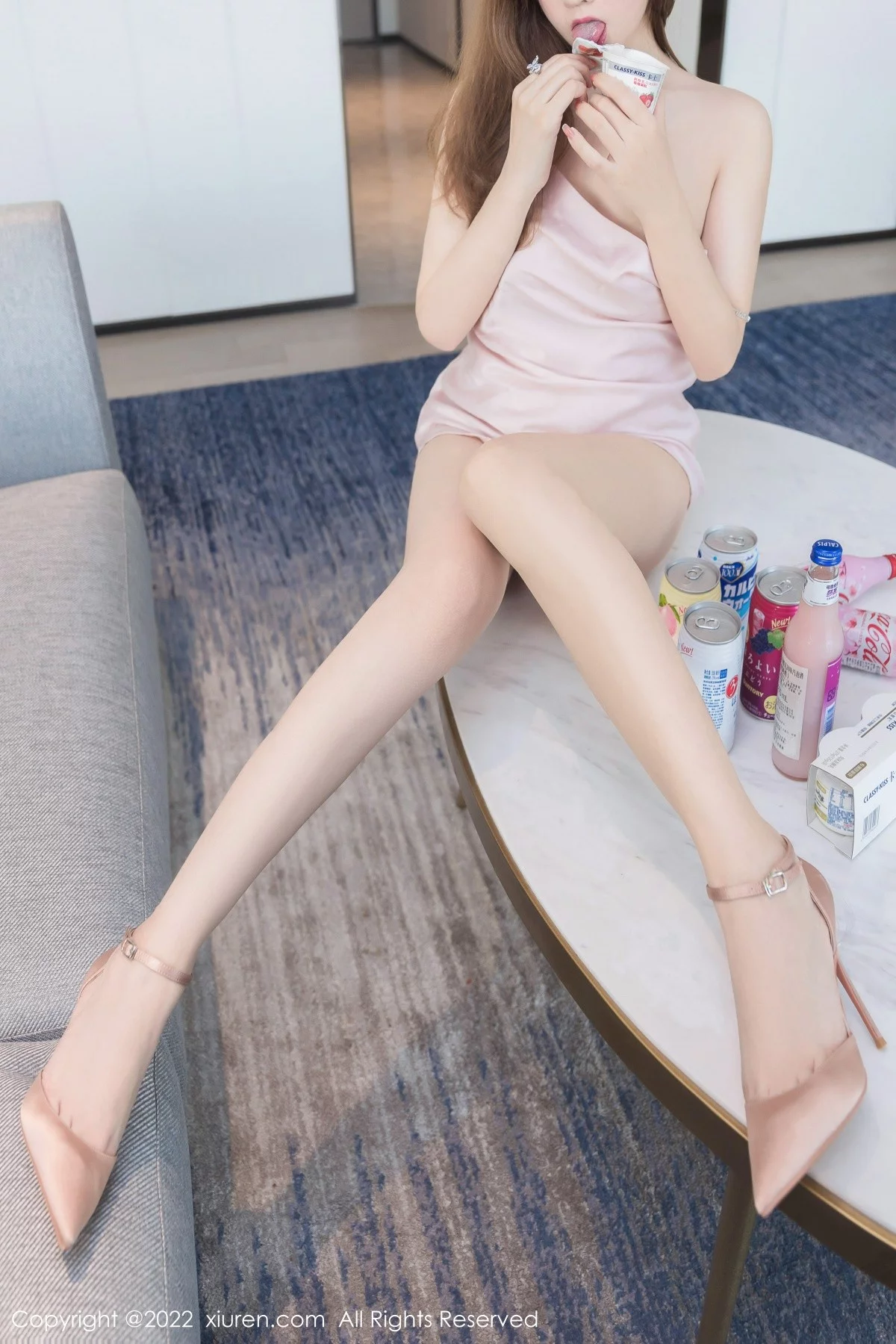 [[XiuRen秀人网]秀人网]No.5039_女神王雨纯私房性感粉色上衣配迷人短裙秀翘臀美腿诱惑写真55P