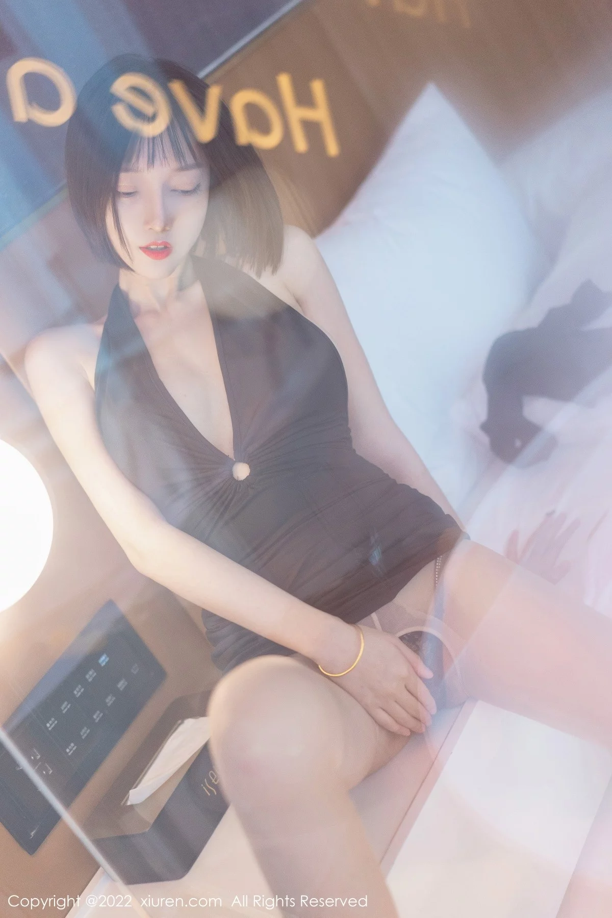 [[XiuRen秀人网]秀人网]No.5046_模特玥儿玥er性感真空黑色服饰配原色丝袜秀惹火身材诱惑写真54P