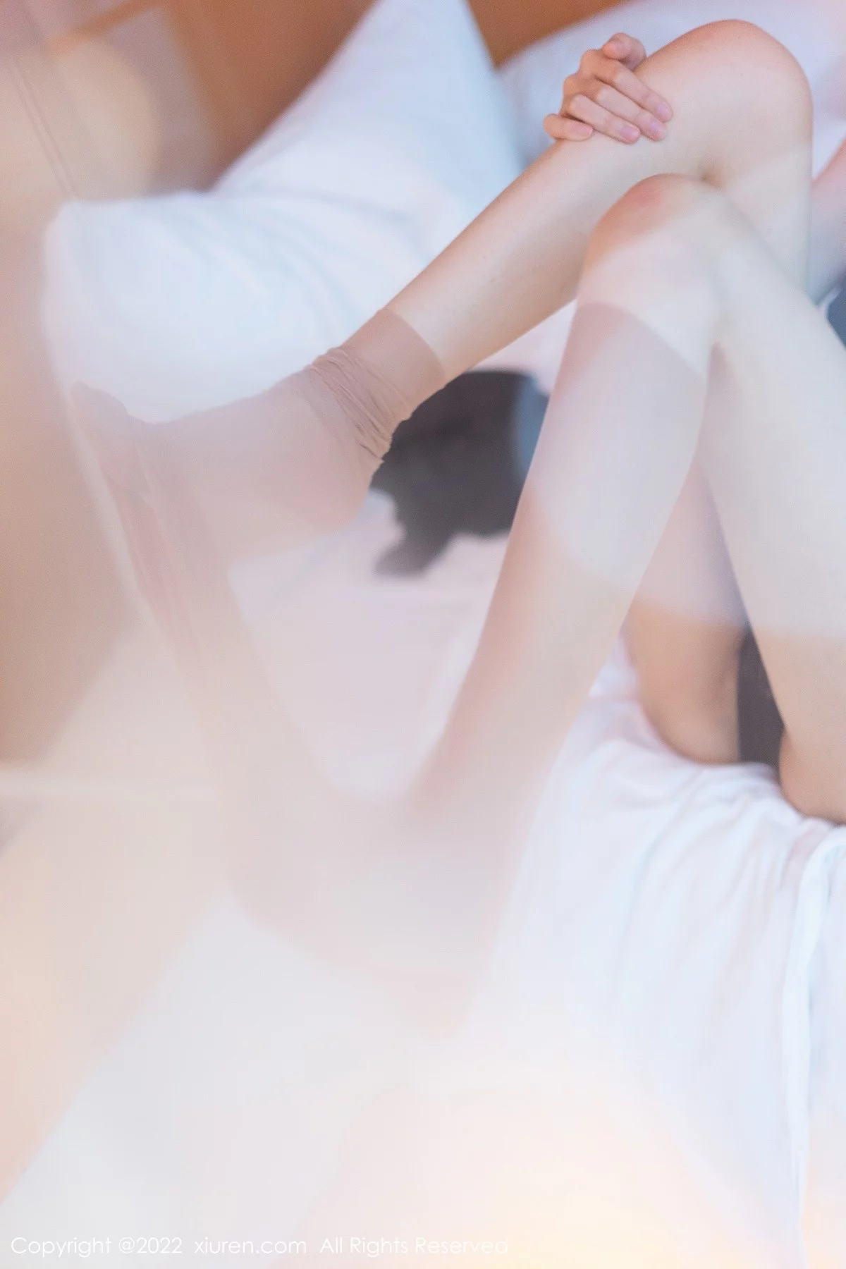 [[XiuRen秀人网]秀人网]No.5046_模特玥儿玥er性感真空黑色服饰配原色丝袜秀惹火身材诱惑写真54P