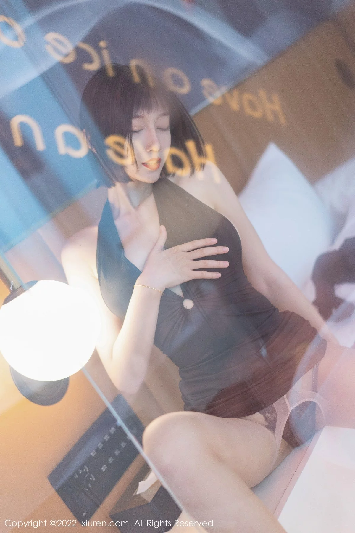 [[XiuRen秀人网]秀人网]No.5046_模特玥儿玥er性感真空黑色服饰配原色丝袜秀惹火身材诱惑写真54P