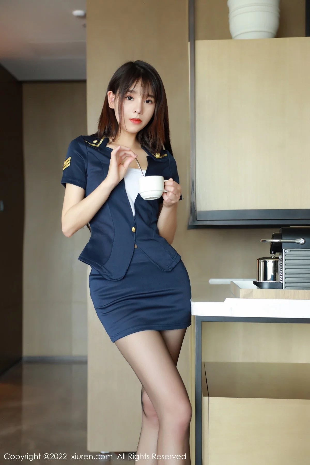 [[XiuRen秀人网]秀人网]No.5049_新人模特许嘉欣私房脱性感服饰露红色蕾丝内衣撩人诱惑写真63P