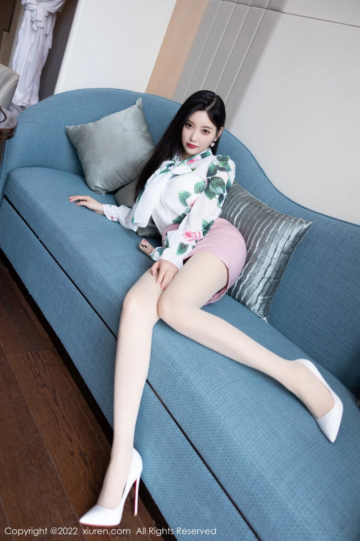 [[XiuRen秀人网]秀人网]No.5171_模特杨晨晨Yome都市丽人系列私房半脱露超薄肉丝完美诱惑写真81P